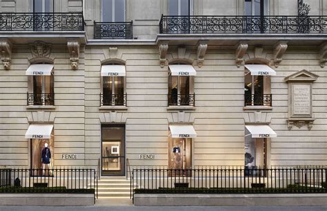 Fendi boutique Paris montaigne